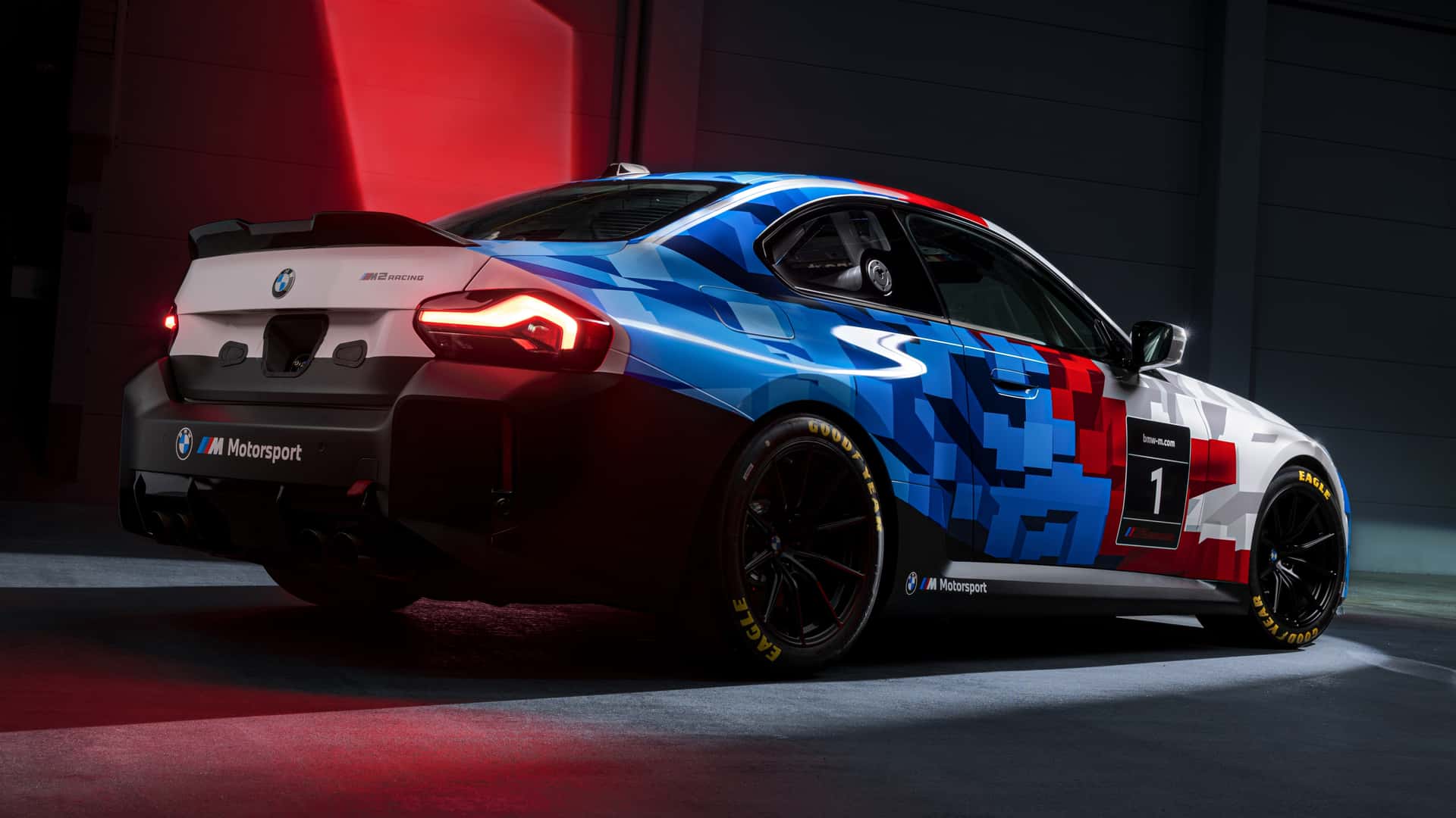 bmw m2 racing 1