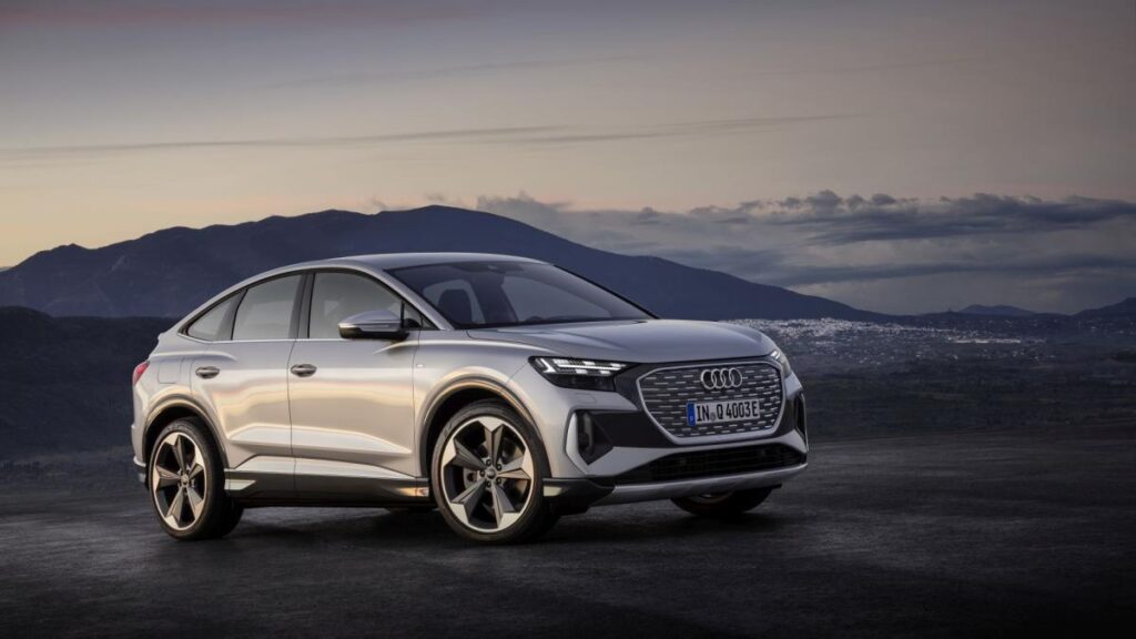 Q4 Sportback e-tron 3