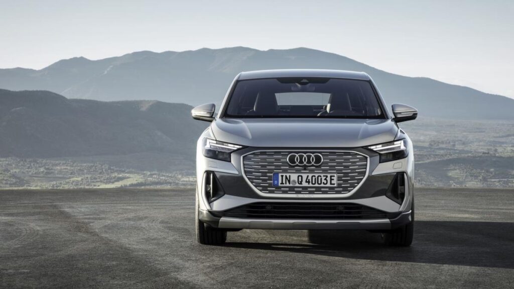 Q4 Sportback e-tron