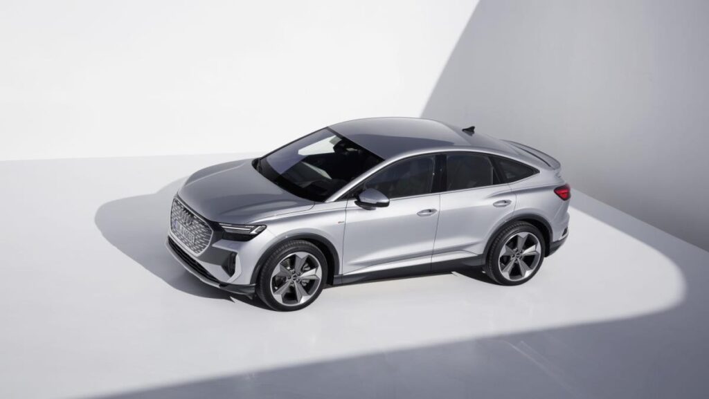 Q4 Sportback e-tron 4