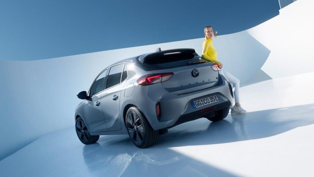 corsa elektrik galeri 04